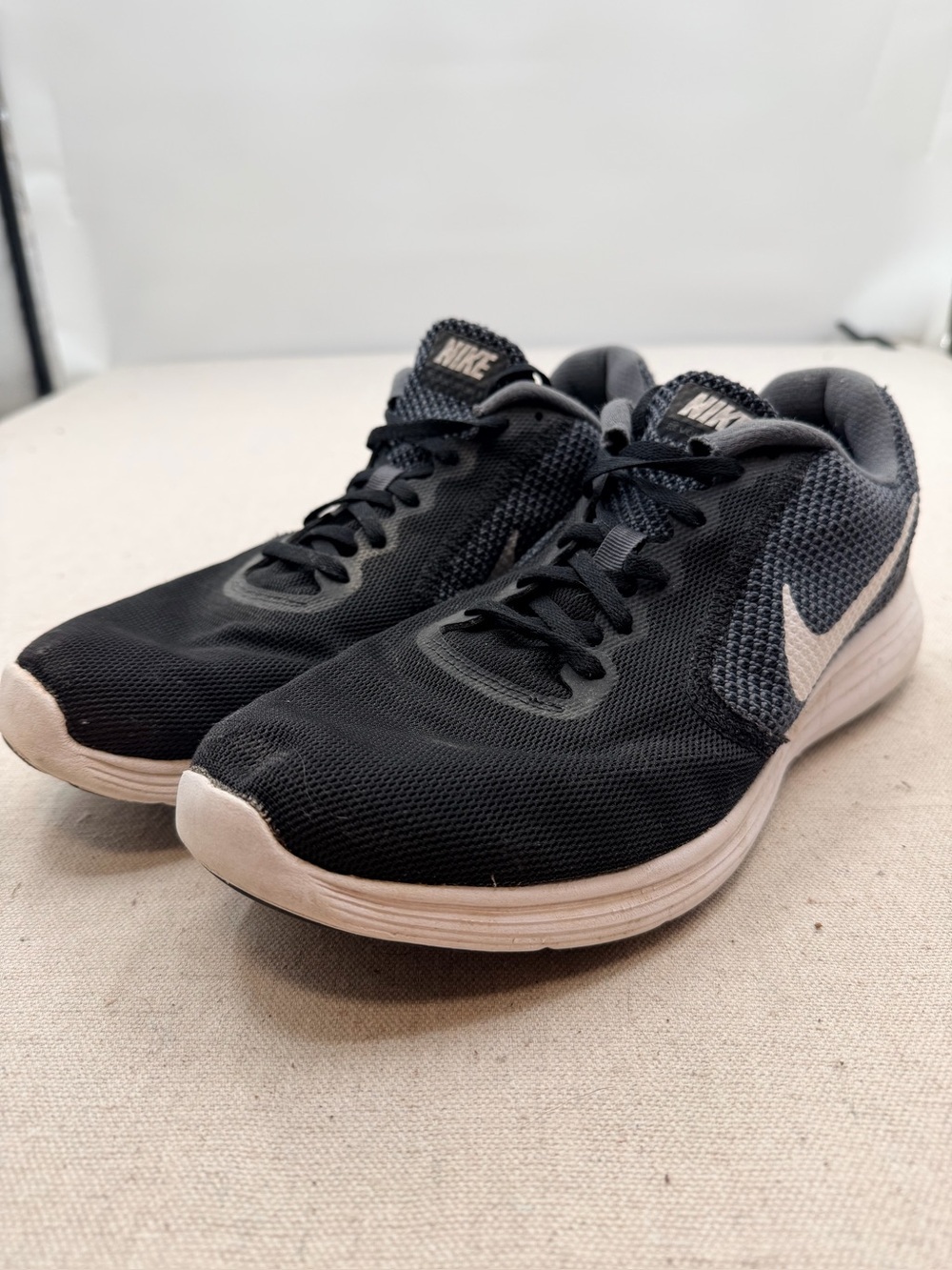 Nike Revolution 3- 11.5